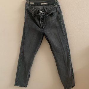 LEVI’S CHARCOAL BLACK JEANS